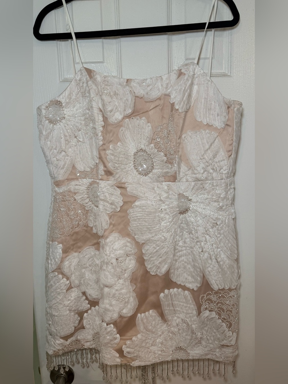 Elliatt Roxana Mini Dress in White - Picture 3 of 13